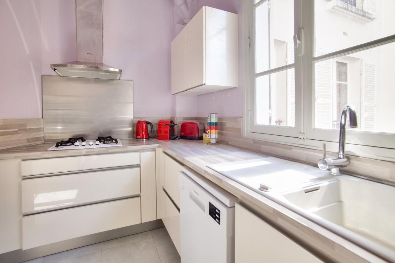 פריז 2 Bedrooms Tour Eiffel Rapp מראה חיצוני תמונה